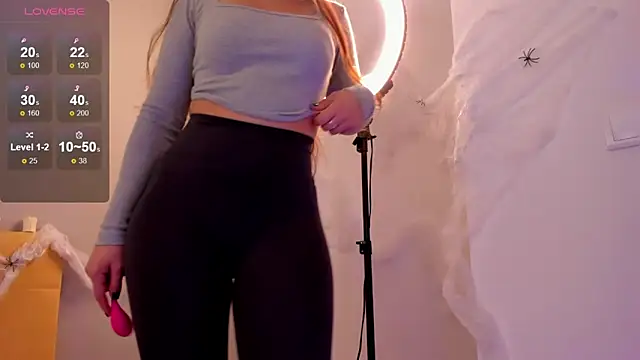 Snapshot of Sophiaa_sensual chatting on 26, 10, 2025 Sophiaa sensual online show from 26, 10, 2025