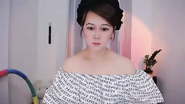 Snapshot of Fan_ting chatting on 24, 1, 2025 Fan ting online show from 24, 1, 2025