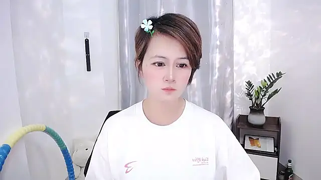Snapshot of Fan_ting chatting on 15, 2, 2025 Fan ting online show from 15, 2, 2025