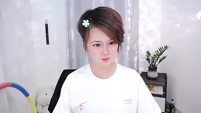 Snapshot of Fan_ting chatting on 15, 2, 2025 Fan ting online show from 15, 2, 2025