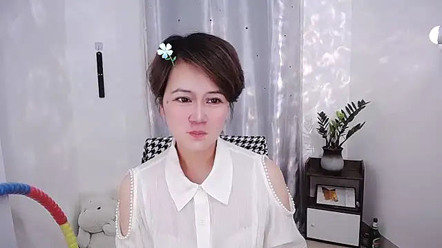 Snapshot of Fan_ting chatting on 19, 2, 2025 Fan ting online show from 19, 2, 2025