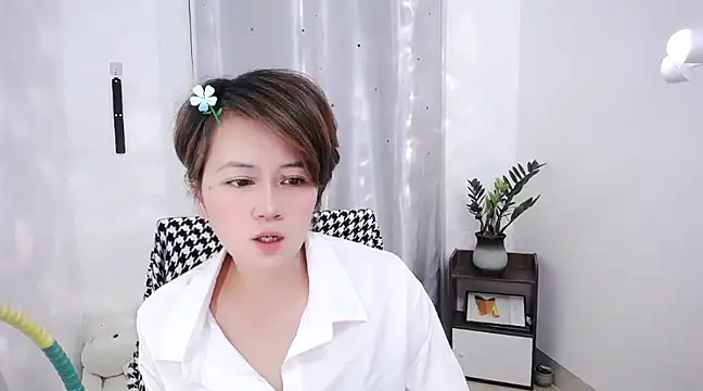 Snapshot of Fan_ting chatting on 25, 2, 2025 Fan ting online show from 25, 2, 2025