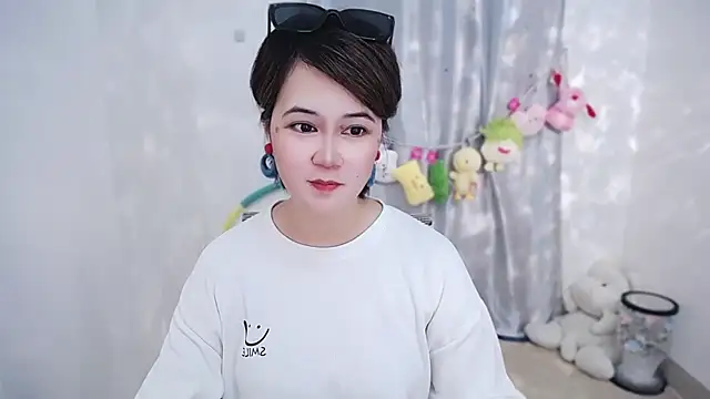 Snapshot of Fan_ting chatting on 9, 9, 2025 Fan ting online show from 9, 9, 2025