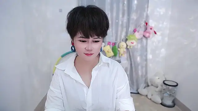 Snapshot of Fan_ting chatting on 17, 9, 2025 Fan ting online show from 17, 9, 2025