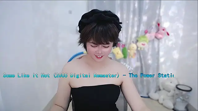Snapshot of Fan_ting chatting on 23, 9, 2025 Fan ting online show from 23, 9, 2025