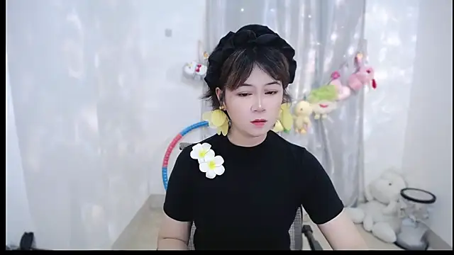 Snapshot of Fan_ting chatting on 10, 10, 2025 Fan ting online show from 10, 10, 2025