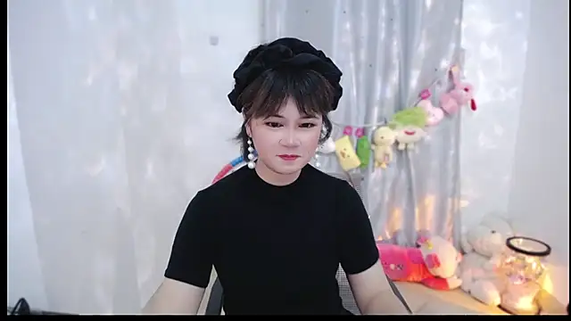 Snapshot of Fan_ting chatting on 10, 10, 2025 Fan ting online show from 10, 10, 2025