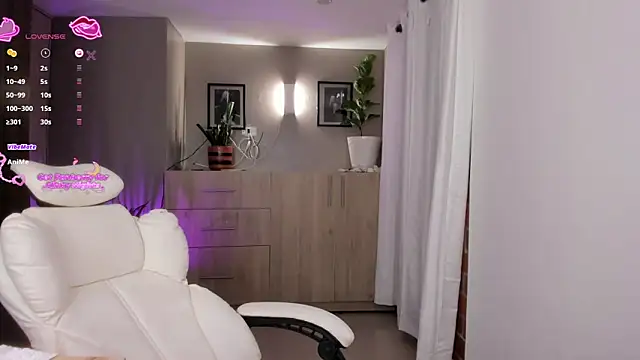 Niicoleta online show from 9, 4, 2026