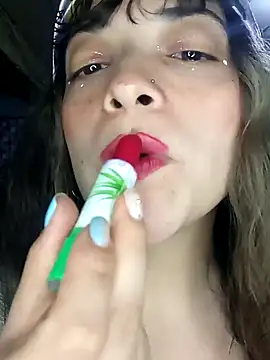 Elvishcassie  online show from 23, 12, 2024