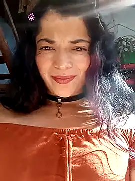 Elvishcassie  online show from 18, 2, 2025