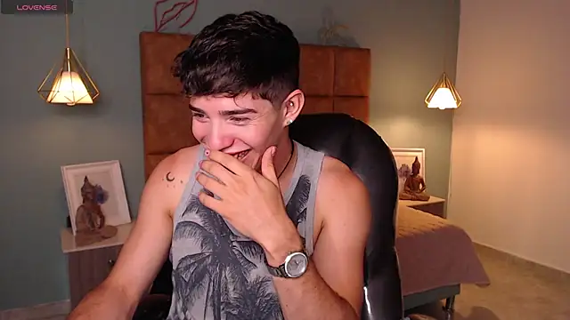 AlejooTwink online show from 2, 2, 2025