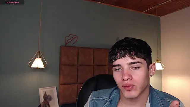 AlejooTwink online show from 7, 2, 2025