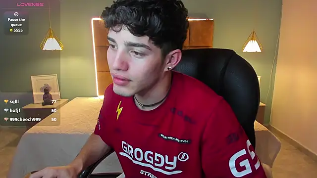 AlejooTwink online show from 28, 10, 2025