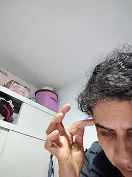 Snapshot of siri_duque chatting on 1, 2, 2025 siri duque online show from 1, 2, 2025