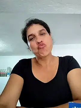 Snapshot of siri_duque chatting on 5, 2, 2025 siri duque online show from 5, 2, 2025