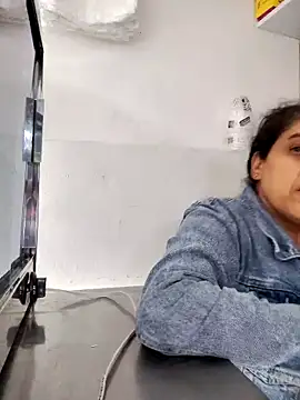 Snapshot of siri_duque chatting on 28, 2, 2025 siri duque online show from 28, 2, 2025