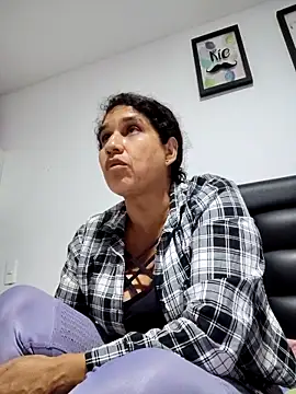 Snapshot of siri_duque chatting on 4, 3, 2025 siri duque online show from 4, 3, 2025