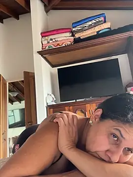 Snapshot of siri_duque chatting on 13, 5, 2026 siri duque online show from 13, 5, 2026