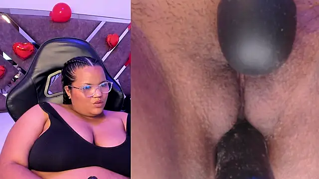 Snapshot of MhiaRey chatting on 8, 2, 2025 MhiaRey online show from 8, 2, 2025