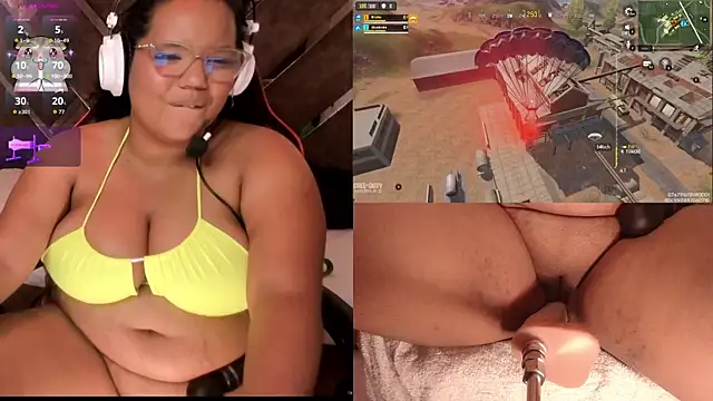 Snapshot of MhiaRey chatting on 18, 10, 2025 MhiaRey online show from 18, 10, 2025