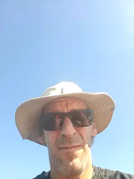 Snapshot of chatwatchcum chatting on 11, 10, 2025 chatwatchcum online show from 11, 10, 2025