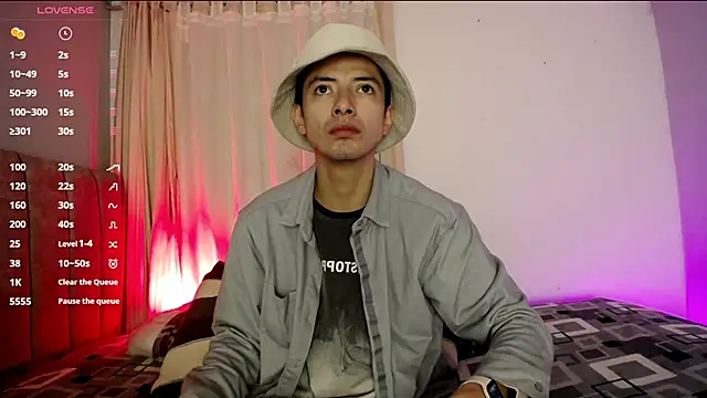 Snapshot of Yellowpokemon23 chatting on 24, 11, 2025 Yellowpokemon23 online show from 24, 11, 2025