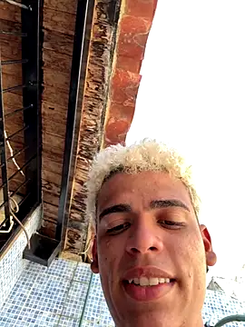 Leo bunny hot online show from 14, 9, 2025