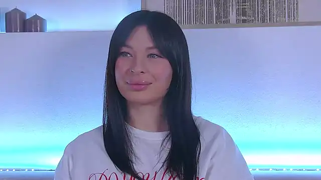 AlexandraBloom online show from 29, 1, 2025