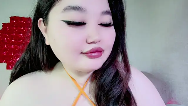 amina moonlightt online show from 19, 2, 2025