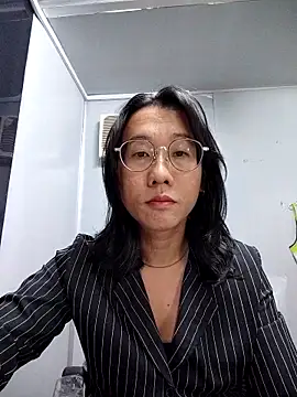 Snapshot of shampoo chatting on 6, 5, 2026 shampoo online show from 6, 5, 2026