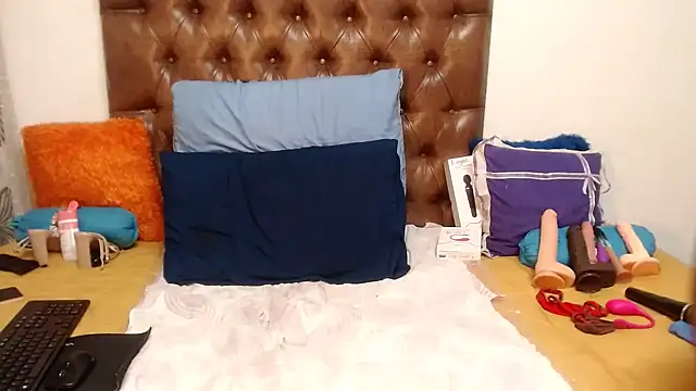 Hotxbums22 online show from 21, 3, 2025