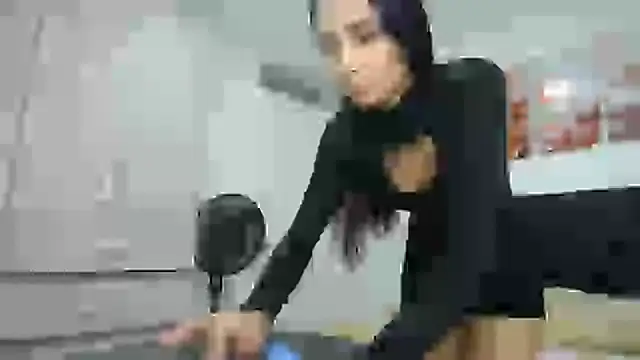 Snapshot of conni_f00x chatting on 16, 12, 2024 conni f00x online show from 16, 12, 2024