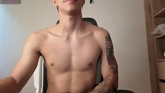 Cristopher23  online show from 3, 10, 2025