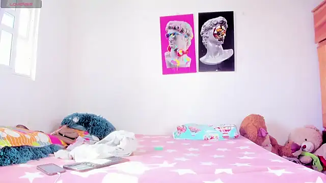 Snapshot of Lilybaudinx96 chatting on 1, 11, 2025 Lilybaudinx96 online show from 1, 11, 2025