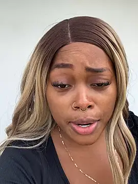 Snapshot of Lilybaudinx96 chatting on 3, 12, 2025 Lilybaudinx96 online show from 3, 12, 2025