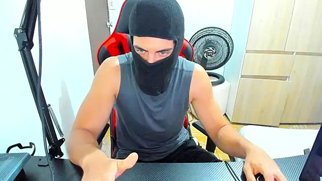 Calihotcaliente277 online show from 4, 2, 2025