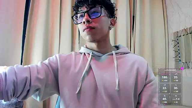 Snapshot of AkazaBoy_ chatting on 11, 1, 2025 AkazaBoy online show from 11, 1, 2025
