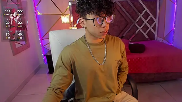 Snapshot of AkazaBoy_ chatting on 23, 1, 2025 AkazaBoy online show from 23, 1, 2025