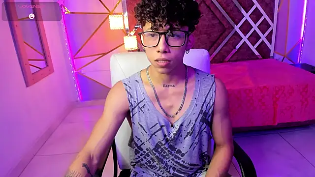 Snapshot of AkazaBoy_ chatting on 29, 1, 2025 AkazaBoy online show from 29, 1, 2025