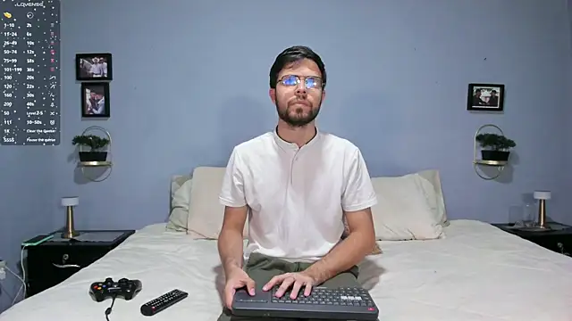 Snapshot of ETHAN_ADAM chatting on 16, 1, 2025 ETHAN ADAM online show from 16, 1, 2025