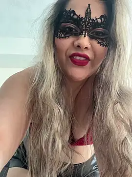 famous indian girl online show from 2, 3, 2025