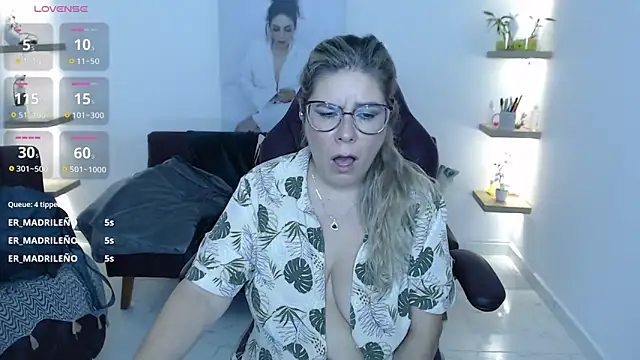 Serenay  online show from 11, 6, 2026