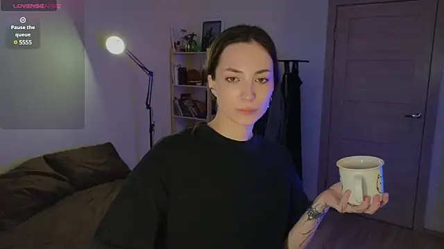 Snapshot of Space_X_Roxy_ chatting on 5, 12, 2024 Space X Roxy online show from 5, 12, 2024