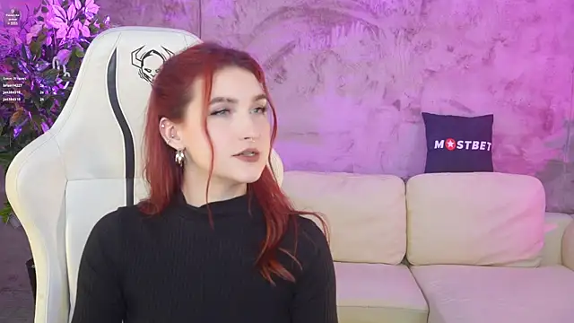 Snapshot of Magnetic_Mia_ chatting on 9, 1, 2025 Magnetic Mia online show from 9, 1, 2025