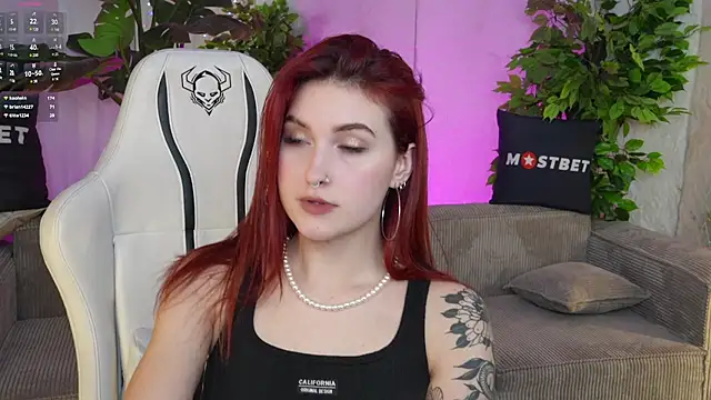 Snapshot of Magnetic_Mia_ chatting on 14, 1, 2025 Magnetic Mia online show from 14, 1, 2025