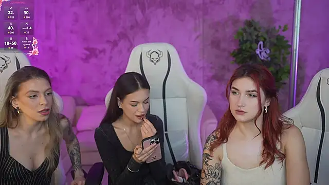 Snapshot of Magnetic_Mia_ chatting on 11, 2, 2025 Magnetic Mia online show from 11, 2, 2025