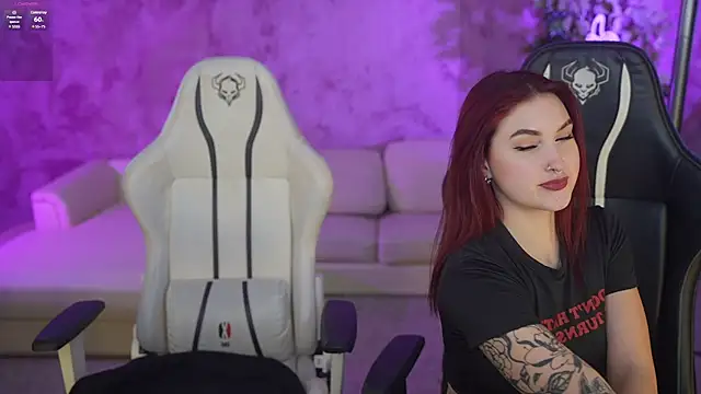 Snapshot of Magnetic_Mia_ chatting on 11, 3, 2025 Magnetic Mia online show from 11, 3, 2025