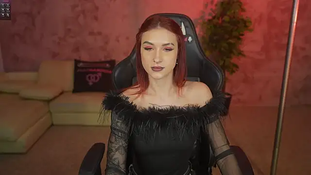 Snapshot of Magnetic_Mia_ chatting on 29, 7, 2026 Magnetic Mia online show from 29, 7, 2026