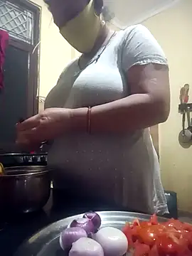 Snapshot of Punjabi_beauty123 chatting on 15, 12, 2024 Punjabi beauty123 online show from 15, 12, 2024