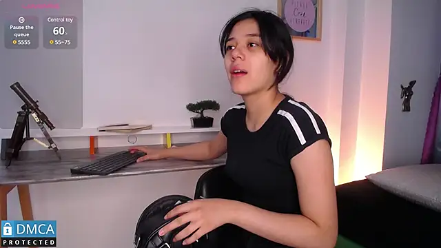 Snapshot of floriamANDjazmin chatting on 7, 2, 2025 floriamANDjazmin online show from 7, 2, 2025